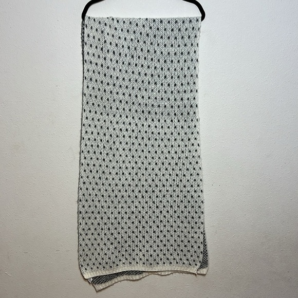 Aerie Wool Blend Reversible Long Winter Scarf Wrap - Picture 8 of 13